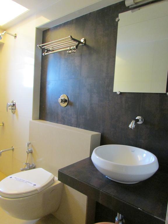 Hotel Mourya Residency Thane Exterior foto