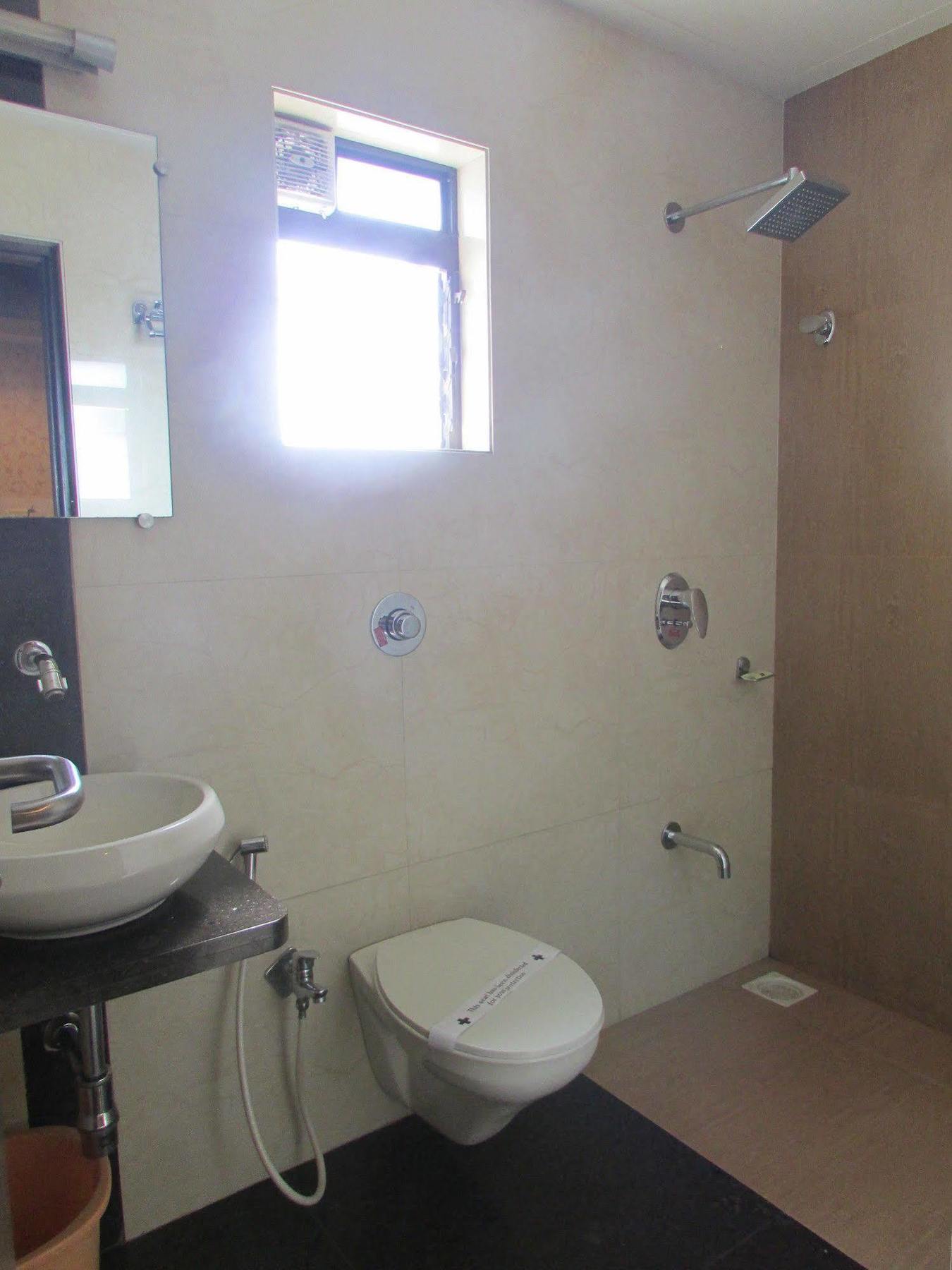 Hotel Mourya Residency Thane Exterior foto